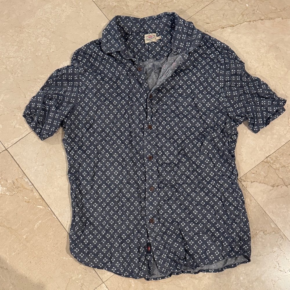 Faherty Navy Geometric Button Down Shirt Size Lar… - image 1